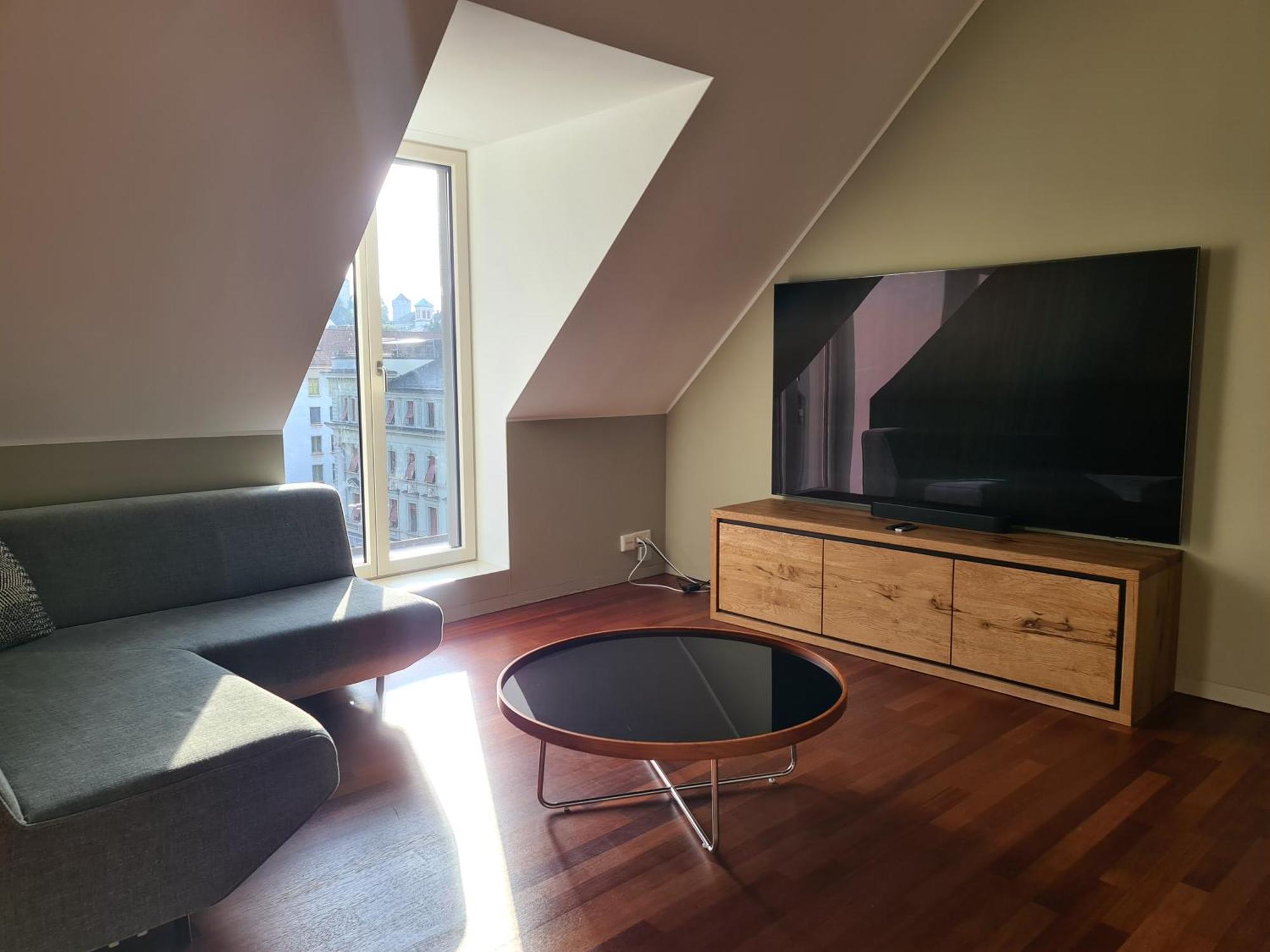Lucerne Lake View Apartments Chambre photo